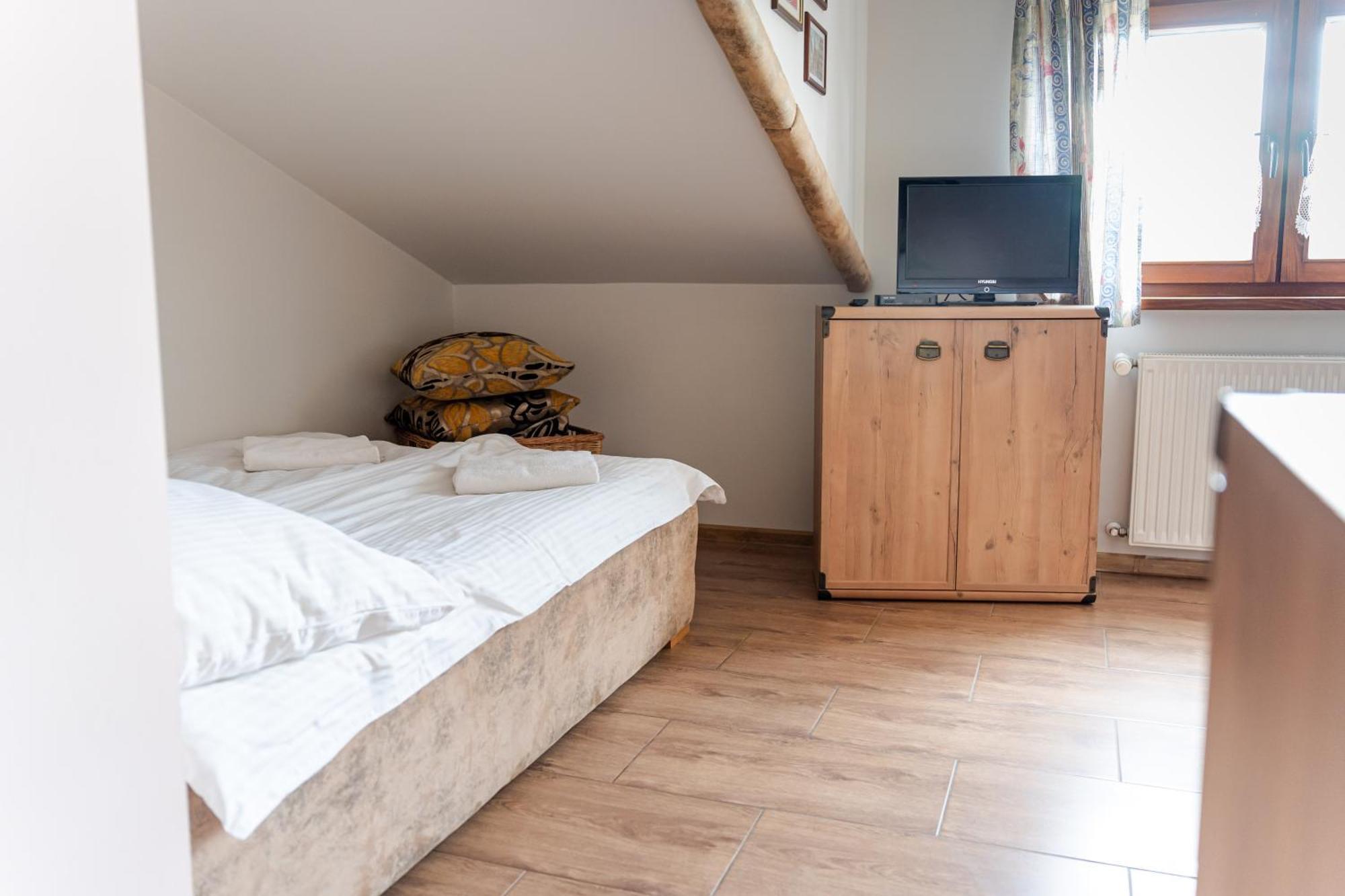 Stanica Hucul Hotel Sulkowice  Luaran gambar